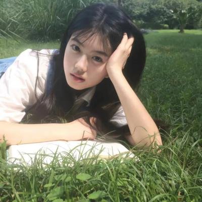 总之就是非常可爱～制服～